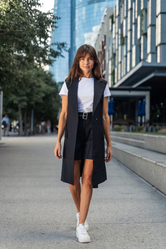 CCW Sleeveless Coat with everyday tee and tuxedo short